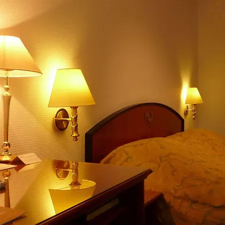 호텔 Roma 4*