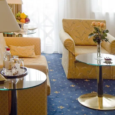 Roma 4* Riga